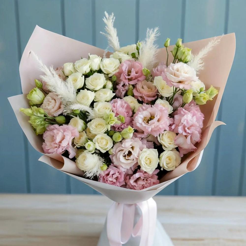 Букет цветов из: Альстромерии и Розы в Рыбном