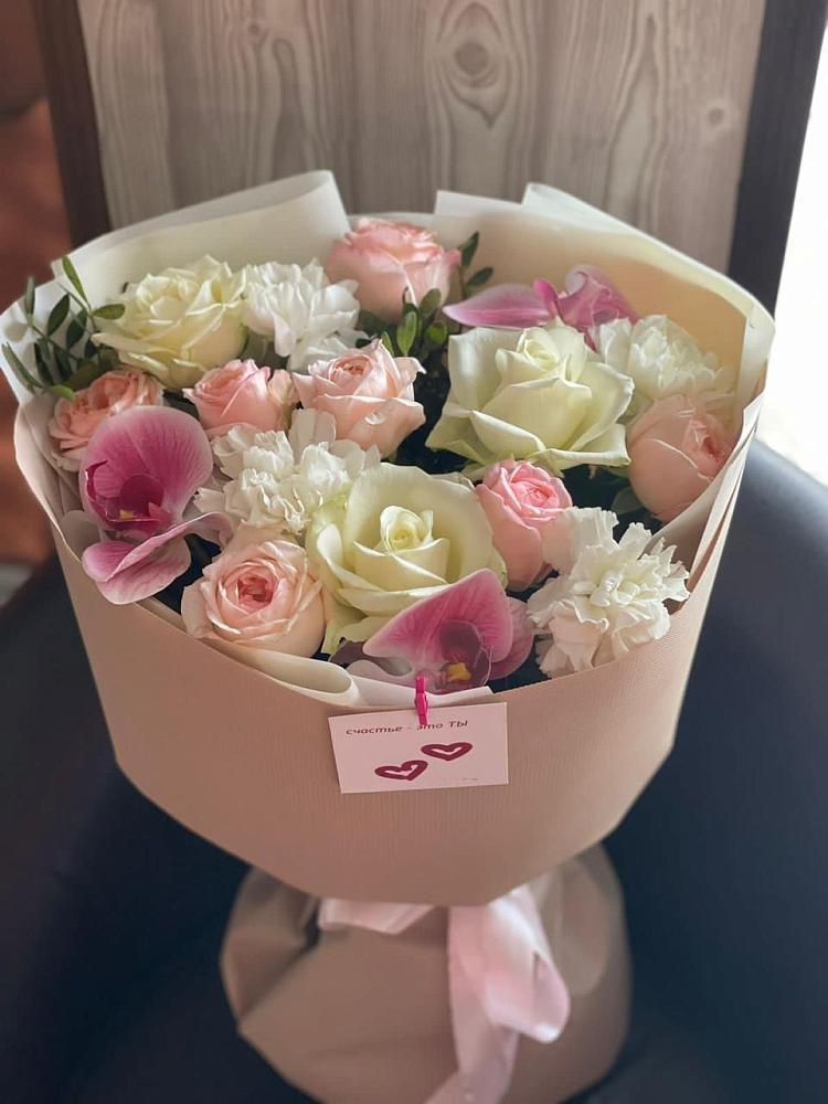 Букет цветов из: Орхидеи, Розы и Гвоздики в Рыбном