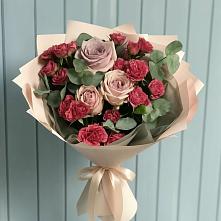 Букет цветов из:  Гвоздики и Розы в Рыбном