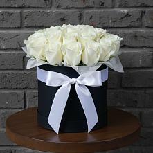 Цветочная композиция из Розы в шляпной коробке в Рыбном