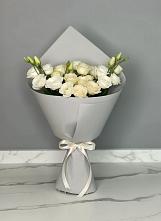 Букет цветов из:  Розы и Лизиантусы в Рыбном